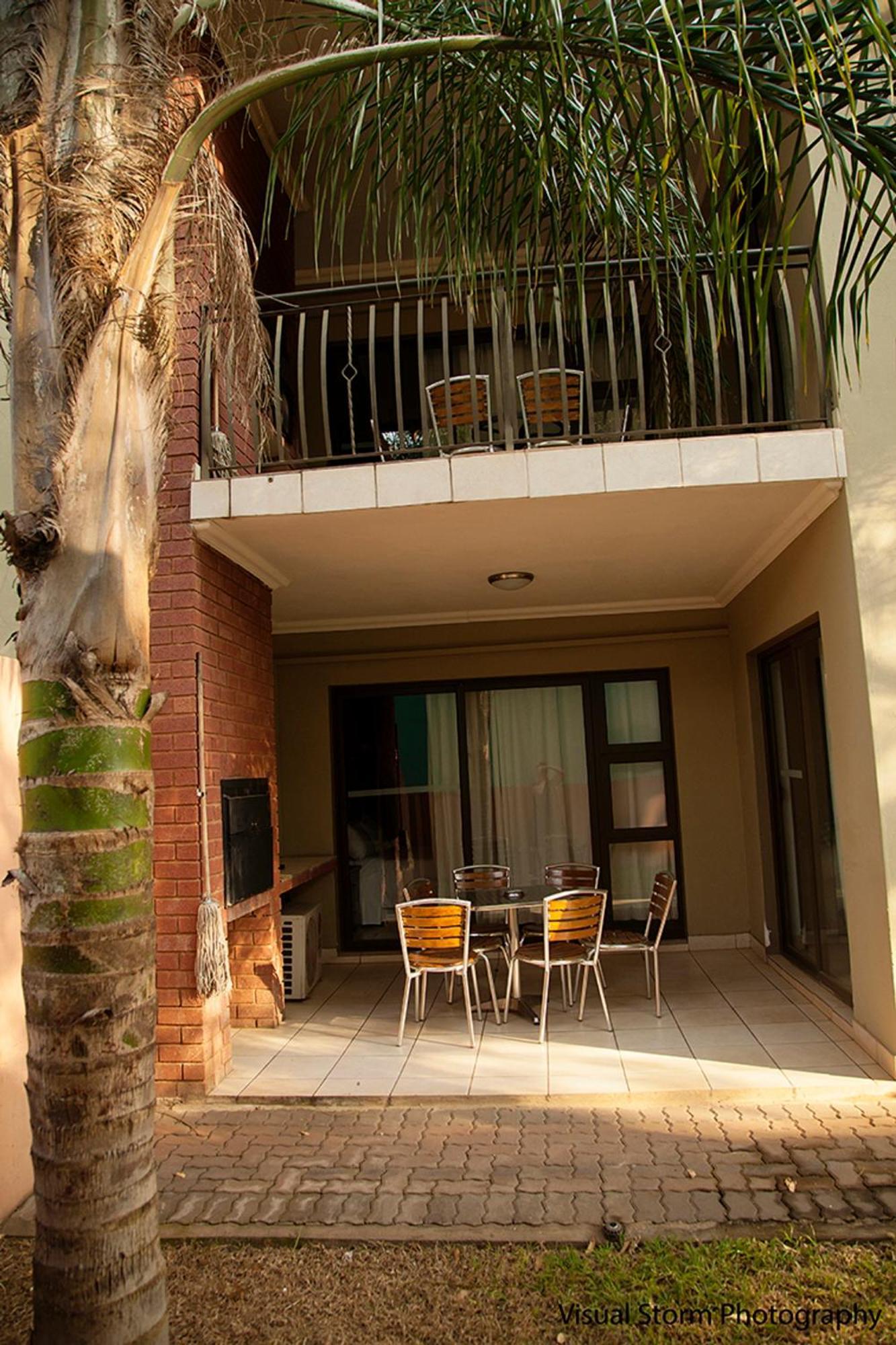 Palm Valley Inn Hartbeespoort Esterno foto